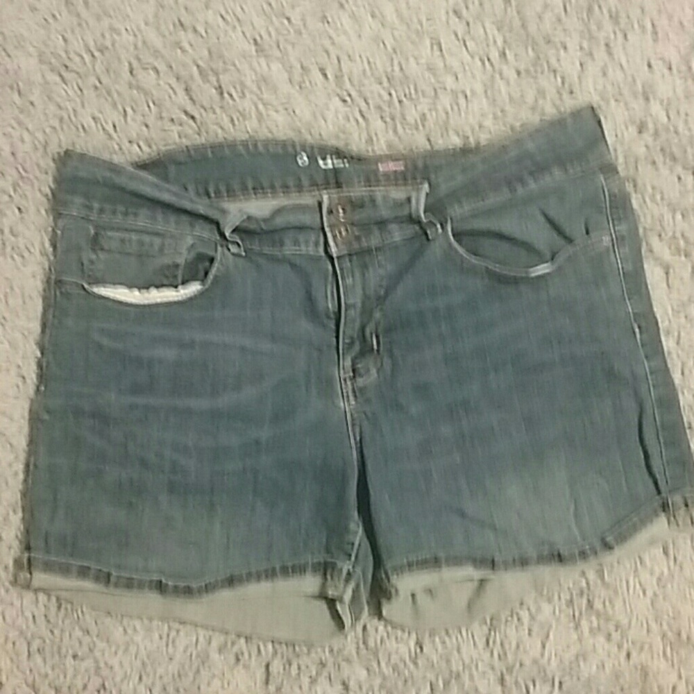 Denizen by Levi Jean shorts